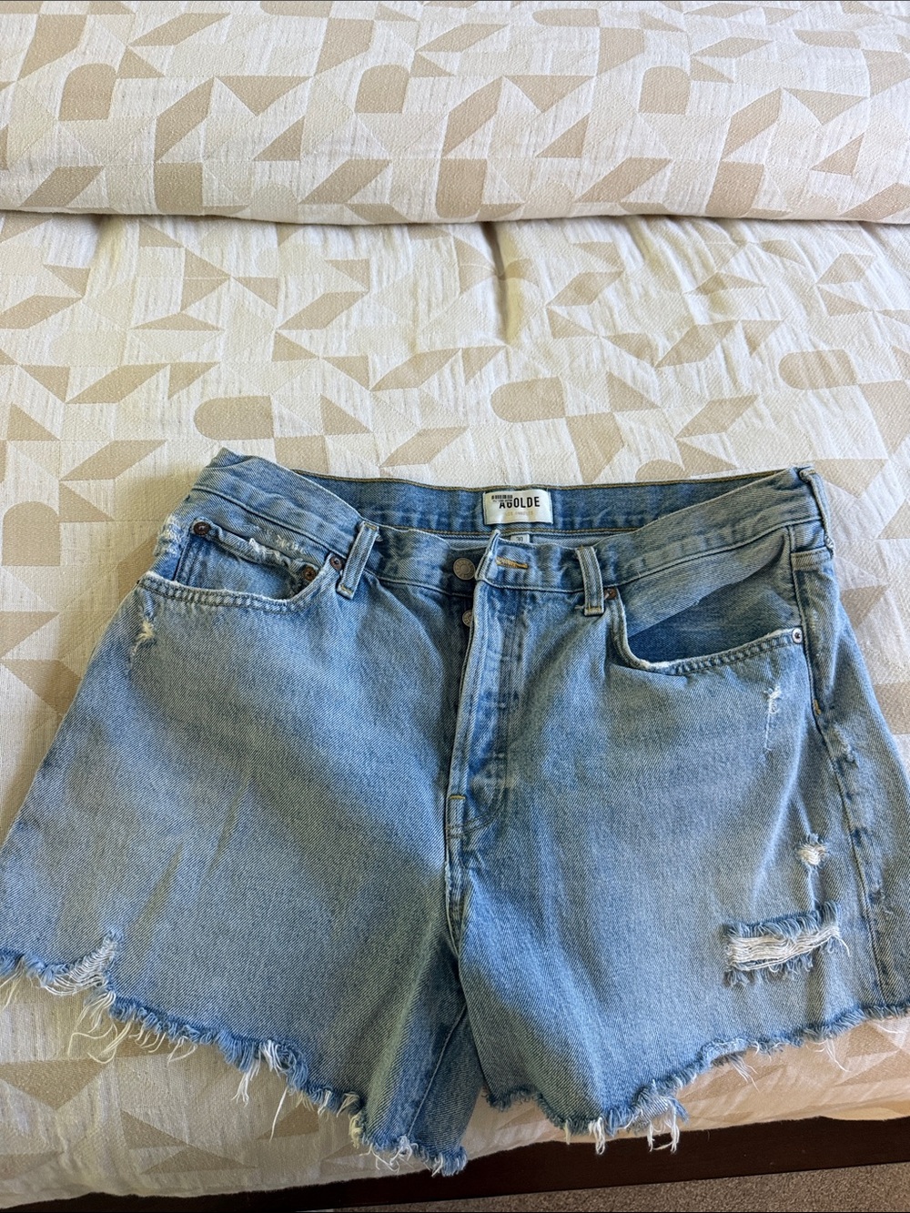 Agolde Light Blue Distressed Denim Women’s Shorts 30